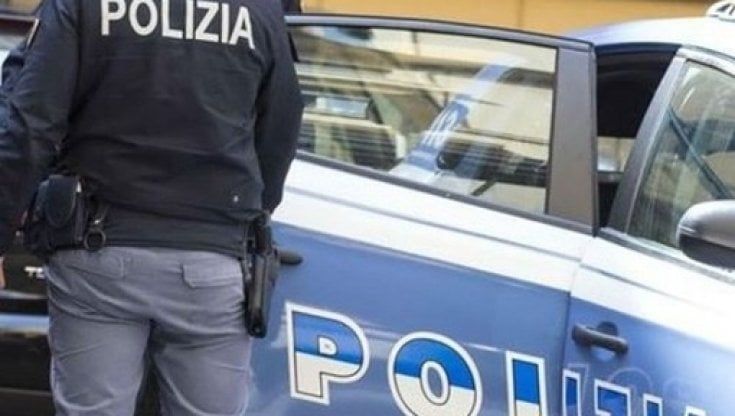 Ottantenne picchiato e rapinato in casa, era una vendetta per soldi. Cinque arresti