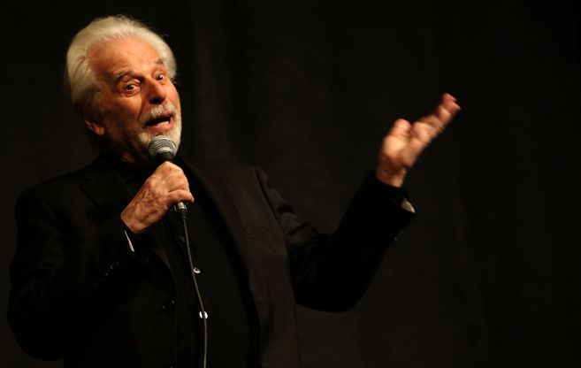 Jodorowsky, la "danza della realt&agrave;" comincia intrecciando le mani