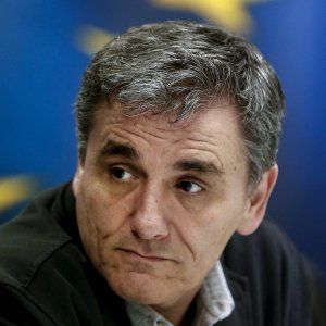 La Grecia sfida la ex-Troika. Riforme in aula senza un'intesa 
