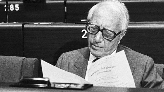 Addio a Vittorino Chiusano, fu europarlamentare Dc e consigliere di Agnelli