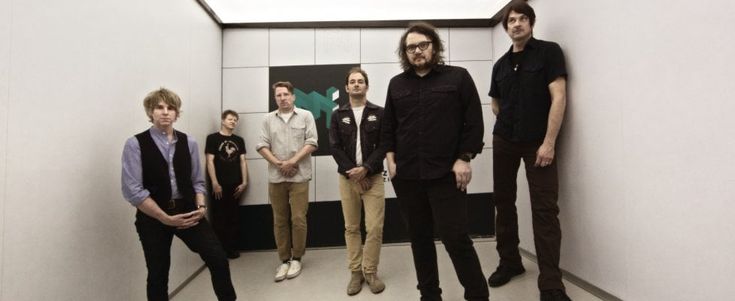 Wilco, l'inno alla gioia di Jeff Tweedy: "Dobbiamo combattere il peggio con la bellezza"