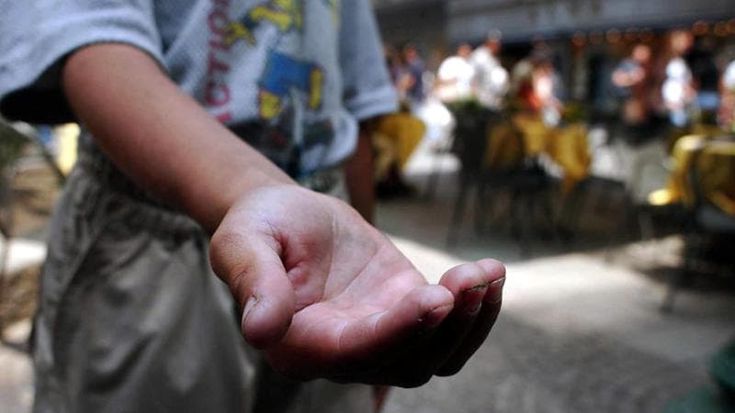 Allarme infanzia: 4 bambini su 10 in Campania vivono in povertà