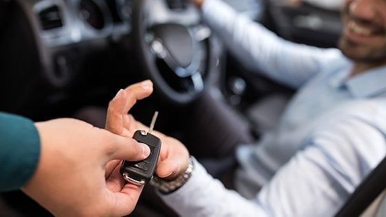 Auto, cresce il noleggio a lungo termine: piace ai giovani e fa risparmiare