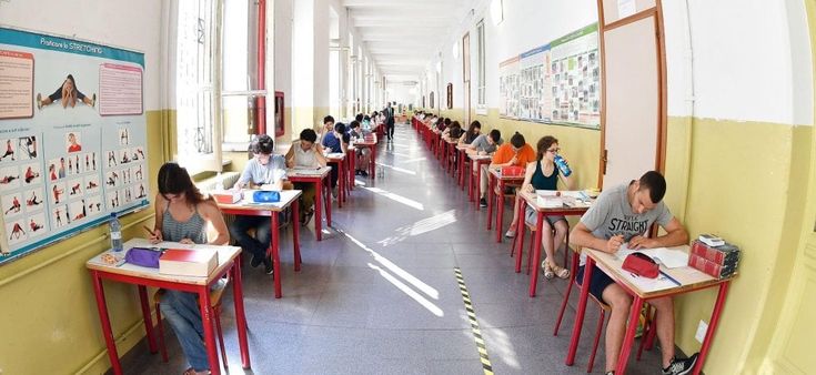 Maturità 2018, quando le fake news si nutrono dell'ansia pre-esame. La campagna della polizia postale 