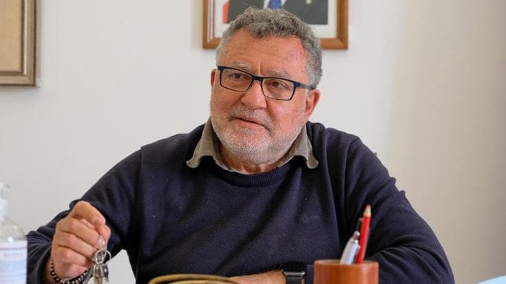 Ascesa e caduta del sindaco Forgione, il “comunista mai pentito” condannato a essere in minoranza