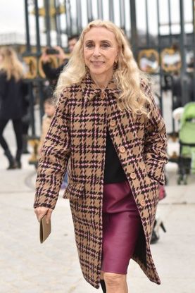 Charity: oltre 500 capi di Franca Sozzani in vendita su Yoox