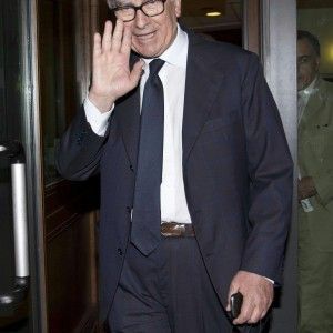 Legge elettorale, Zanda rassicura Renzi: "Pd unito per il doppio turno"