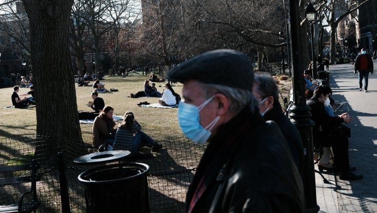 Covid: ci sarà mai l'immunità di gregge?