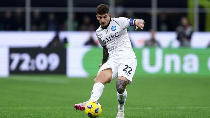 Napoli, l'agente del capitano Di Lorenzo: "Spiragli per rimanere? Nel calcio come nella vita, può accadere di tutto"