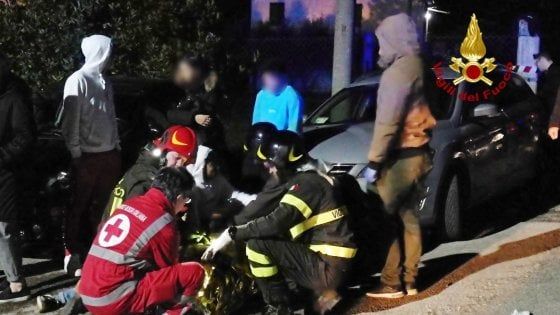 Corinaldo, Mattarella: "Non si può morire così". Conte ai gestori dei locali: "Cautela". Il Papa: "Prego per i morti"