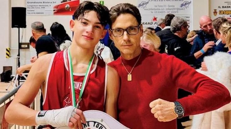 Lorenzo Mattia Berlusconi, nuova vittoria sul ring davanti al papà Pier Silvio