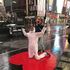 Il “Covid Hero monument” dell'italiano Sergio Furnari diventa il simbolo di Times Square 