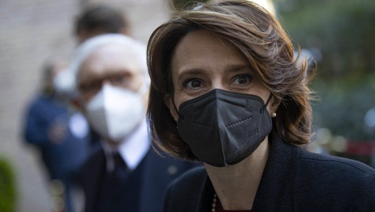 Otto marzo, la ministra Bonetti: "Sei miliardi per asili e aziende, così aiuteremo le donne"