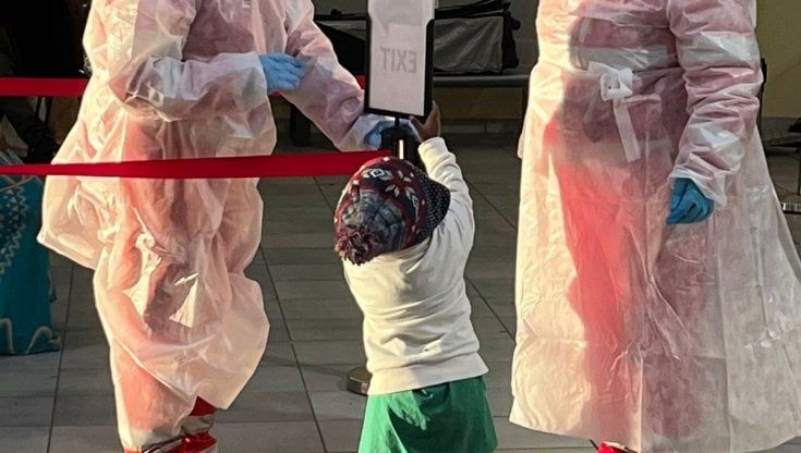 La solidarietà di Bari per i bambini a bordo della Humanity 1. L'assessora Bottalico: "Così abbiamo accolto chi fuggiva dall'orrore"