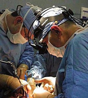 Il San Raffaele di Don Verz&egrave; batte tutti: in 5 anni, 91,6 milioni dallo Stato