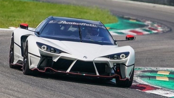 Apre a Montecarlo il salone delle super-car 'Top Marques'