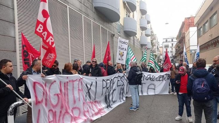 "No al contratto pirata": gli operatori dei call center pugliesi uniti contro il nuovo contratto