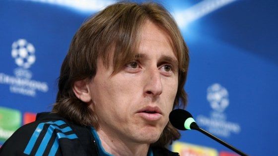 Real Madrid, Lopetegui sicuro: "Modric sarà ancora un nostro giocatore"