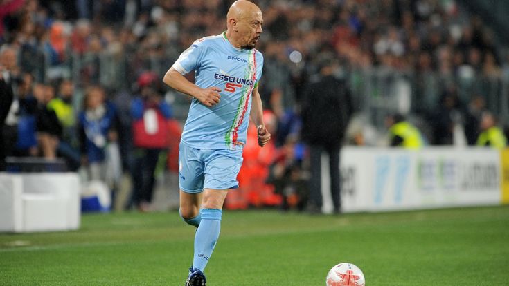 Enrico Ruggeri: "I big in campo per salvare la nostra musica"