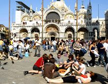 Il turista perfetto