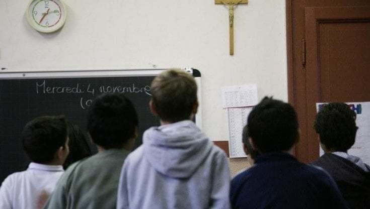 Ora di religione cattolica a scuola, dopo 20 anni si arresta il calo di alunni 