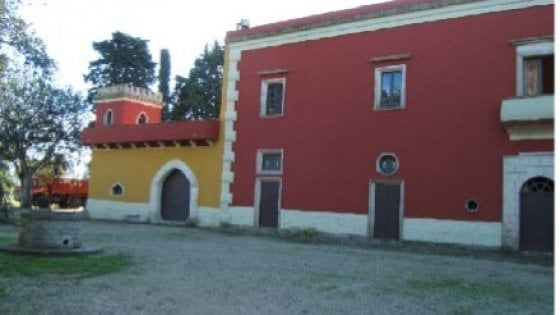 Lecce, l'Antimafia confisca 8 milioni a un usuraio: un castello e un kartodromo tra i suoi tesori