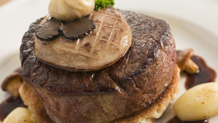 Tartufo, foie gras e musica: la leggenda golosa del filetto alla Rossini
