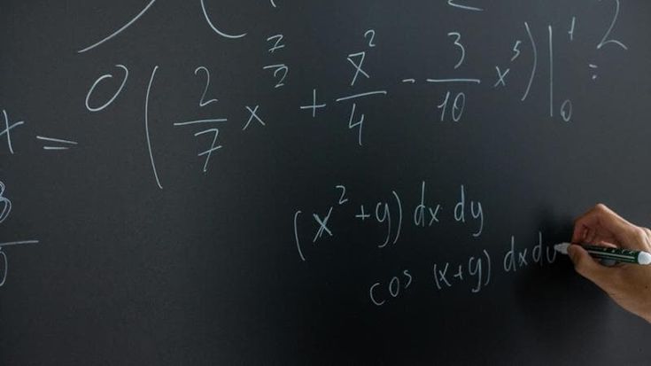 Maturità, i cinque consigli per la prova di matematica. Gli argomenti su cui prepararsi