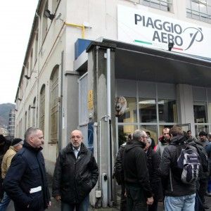 Piaggio Aero, 8 ore di sciopero<br />Divisioni tra Sestri e Finale