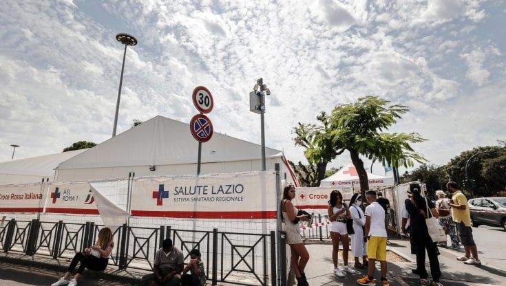 Attacco hacker alla Regione Lazio, sistema sanitario in tilt. Saltate prenotazioni, ticket e referti tamponi