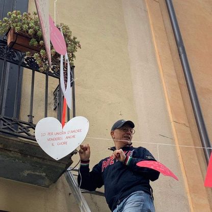 Potenza, l'amore é nell'aria