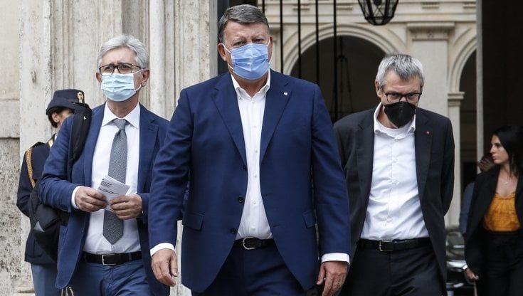 Pensioni, i sindacati: "Serve riforma della Legge Fornero, sulla Manovra nessuna convocazione dal governo"