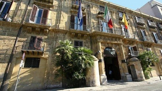 Regione, da lunedì stabilizzati 313 precari storici. L'annuncio di Musumeci