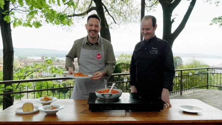 Panneroli e cotoletta, la cucina lombarda sbarca su Food Network