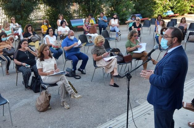 Cep, cento docenti riuniti dal vivo per l'inaugurazione dell'anno scolastico al "Giuliana Saladino"