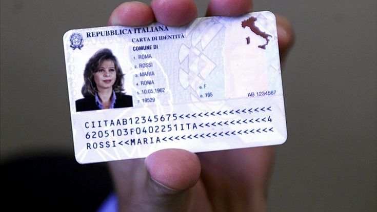 Quintarelli: “Illegale chiedere i contanti per la carta d'identità digitale”