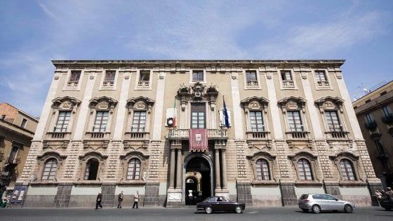 Comune di Catania, ultimatum della Regione: "Dichiarate il default entro 30 giorni"