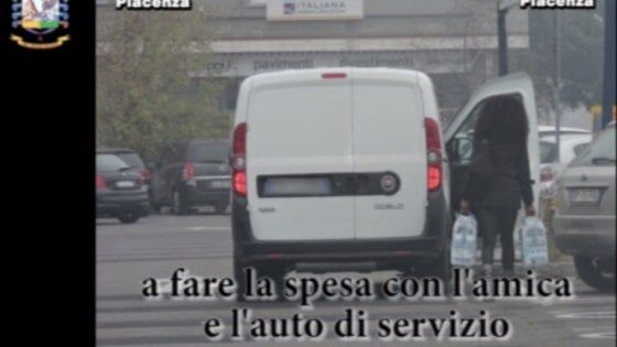 Furbetti del cartellino a Piacenza: col furgone del Comune andava a prostitute