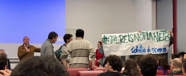 Clima, il convegno dei negazionisti alla Sapienza di Roma. Ma in sala ci sono solo i contestatori