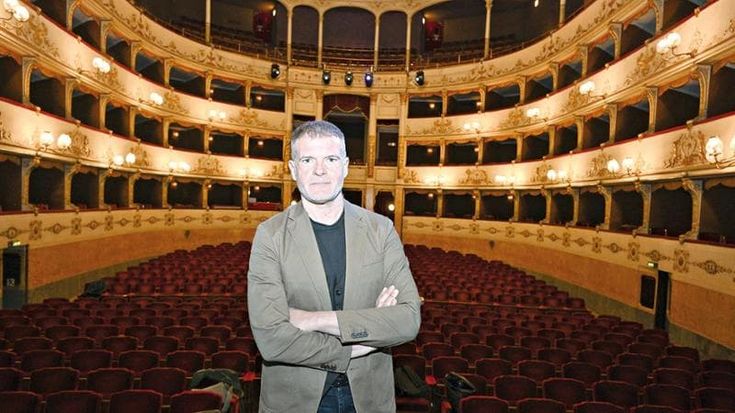 La democrazia si spegne insieme alla letteratura