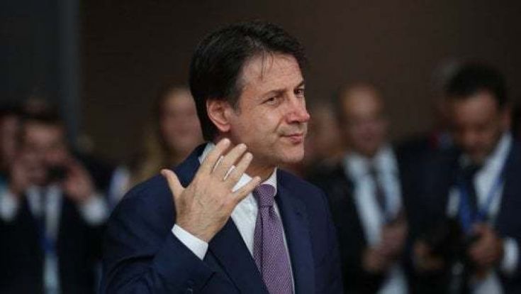 Banche da salvare e migranti: tutti i nodi della trattativa nel governo