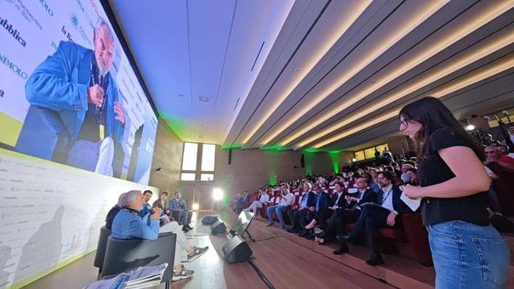 Le scuole di Bari faccia a faccia con gli industriali nell’Alfabeto del futuro. Gli studenti: “Siamo più fiduciosi”