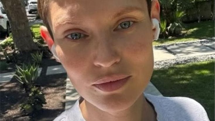Usa, l’accusa di Bianca Balti: “Mi negano pillole salvavita per la mia lotta al cancro”
