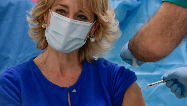 Vax Day, i vaccinati contro il Covid all'ospedale del Mare di Napoli