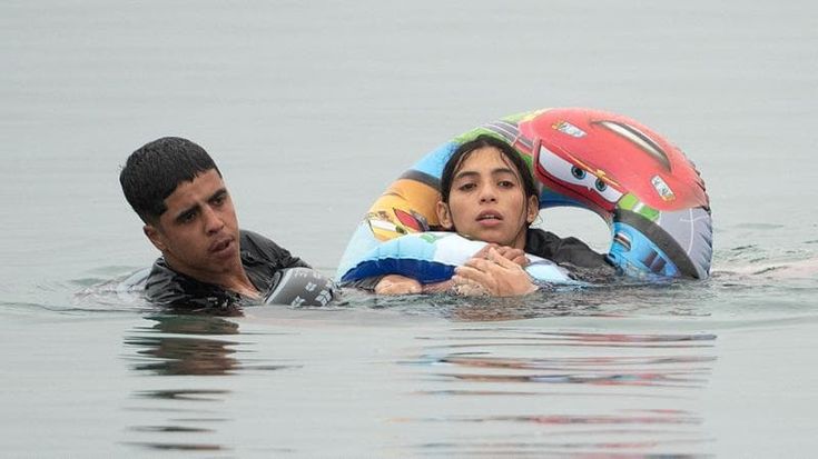 Quei ragazzi disperati arrivati dal mare assomigliano ai nostri