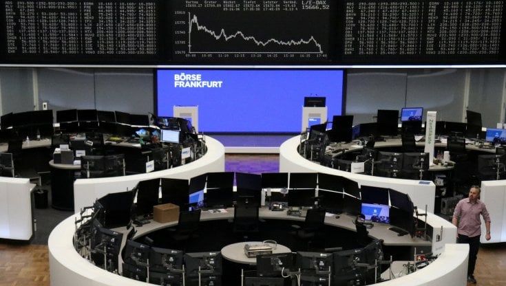Le Borse di oggi, 15 giugno. Listini Ue cauti in attesa della Fed. Prima emissione per Next Gen Eu: raccolti 20 miliardi