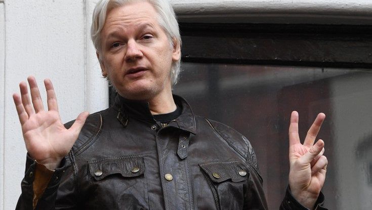 Stati Uniti, rapire e uccidere Assange: il piano dell'Amministrazione Trump 