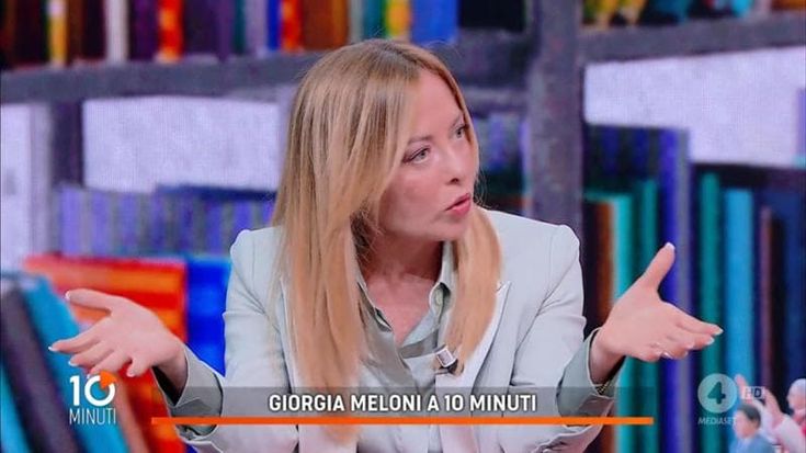 Meloni: “Infrangere il tabù della destra al Quirinale”. Vannacci? “Sta all’opposizione”