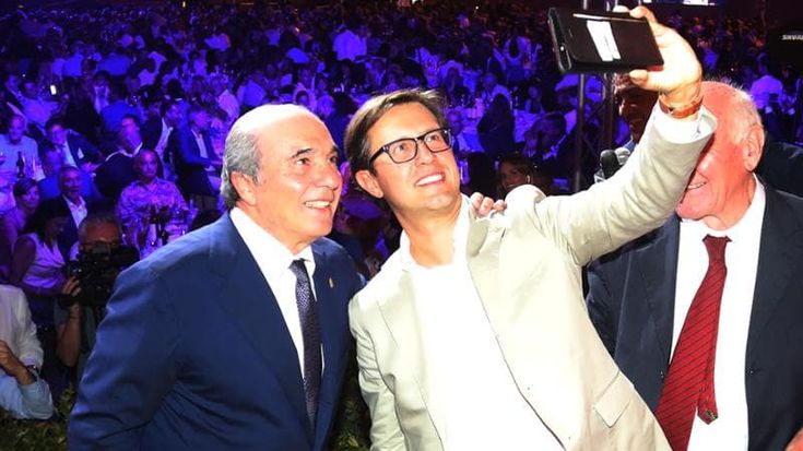 Tra la Fiorentina e Palazzo Vecchio riscoppia la pace, accordo per promuovere città e squadra nel mondo