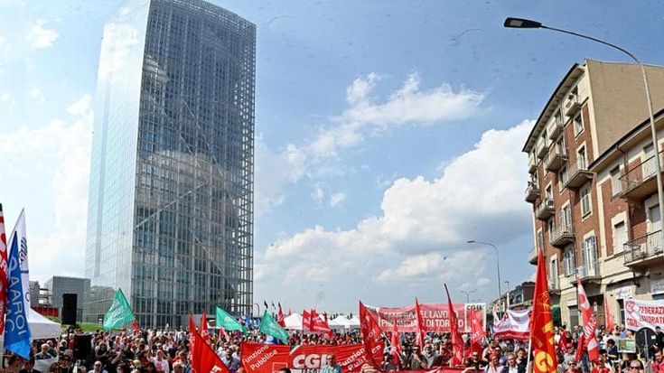 Rsa, 11 mila anziani in attesa in Piemonte: torna in piazza la protesta “senza colore politico”